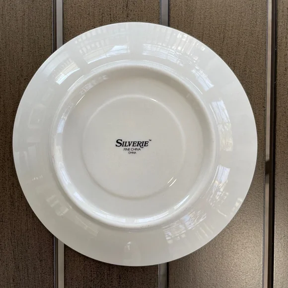 VINTAGE SILVERIE CHINA COFFEE TEA CUP AND SAUCER SET!! - Picture 8 of 8